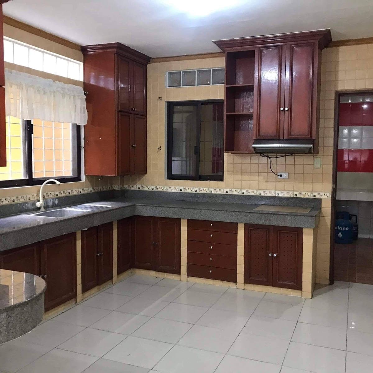 🏡 𝗗𝘂𝗽𝗹𝗲𝘅 𝗛𝗼𝘂𝘀𝗲 𝗙𝗼𝗿 𝗥𝗲𝗻𝘁 – 𝗕𝗮𝗻𝗶𝗹𝗮𝗱, 𝗖𝗲𝗯𝘂 𝗖𝗶𝘁𝘆 - photo 2