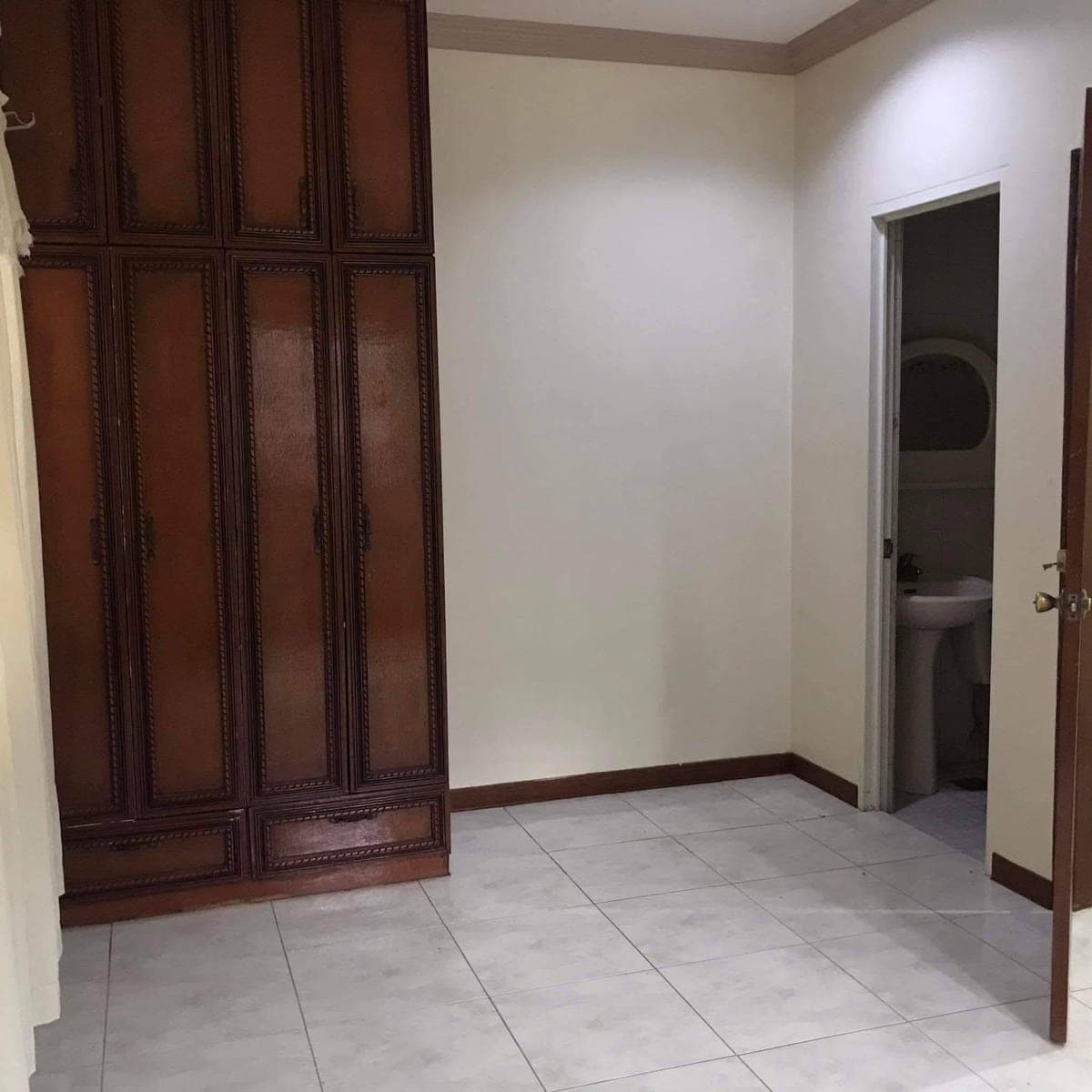 🏡 𝗗𝘂𝗽𝗹𝗲𝘅 𝗛𝗼𝘂𝘀𝗲 𝗙𝗼𝗿 𝗥𝗲𝗻𝘁 – 𝗕𝗮𝗻𝗶𝗹𝗮𝗱, 𝗖𝗲𝗯𝘂 𝗖𝗶𝘁𝘆 - photo 5