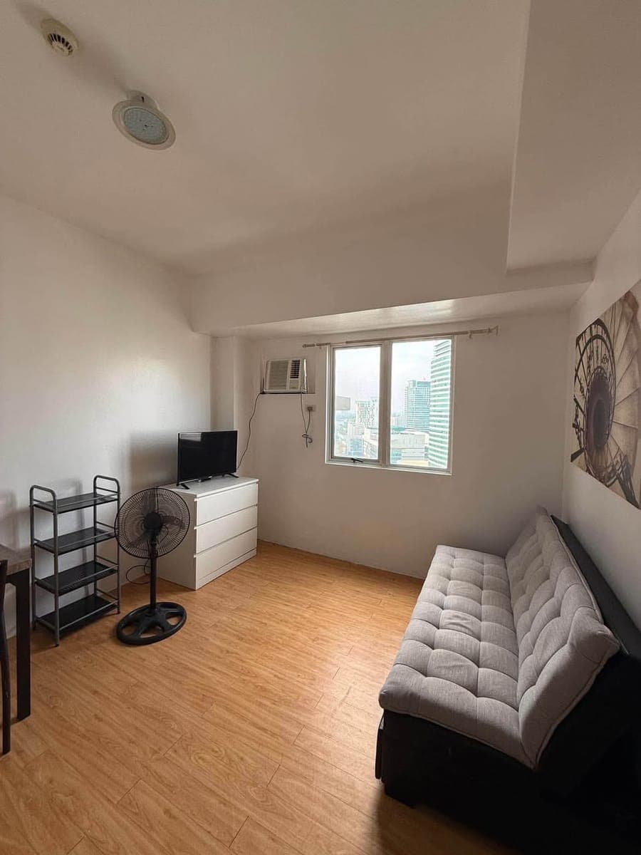 Studio Condo Unit for Rent - photo 1