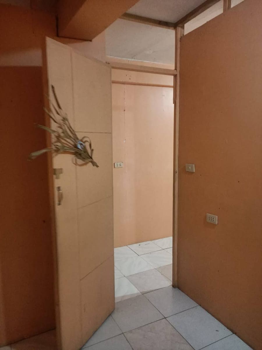 Room for rent 2 bedroom  9500k  2flor sub meter water  Own  meter  ilaw  provide air con  motor park... - photo 2