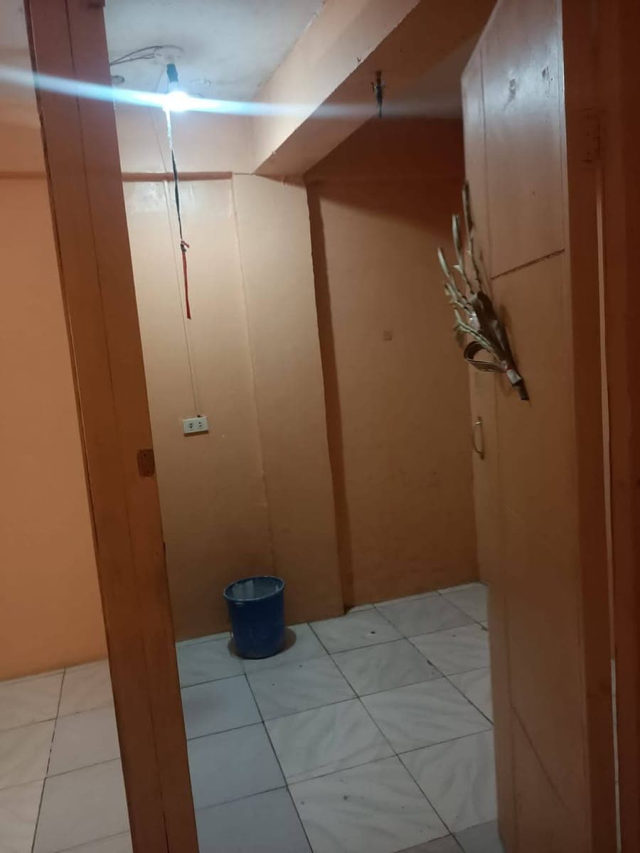 Room for rent 2 bedroom  9500k  2flor sub meter water  Own  meter  ilaw  provide air con  motor park... - photo 5