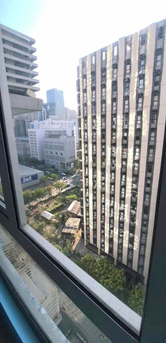 FOR RENT | EXECUTIVE STUDIO (End Unit) | Fully Furnished - photo 5