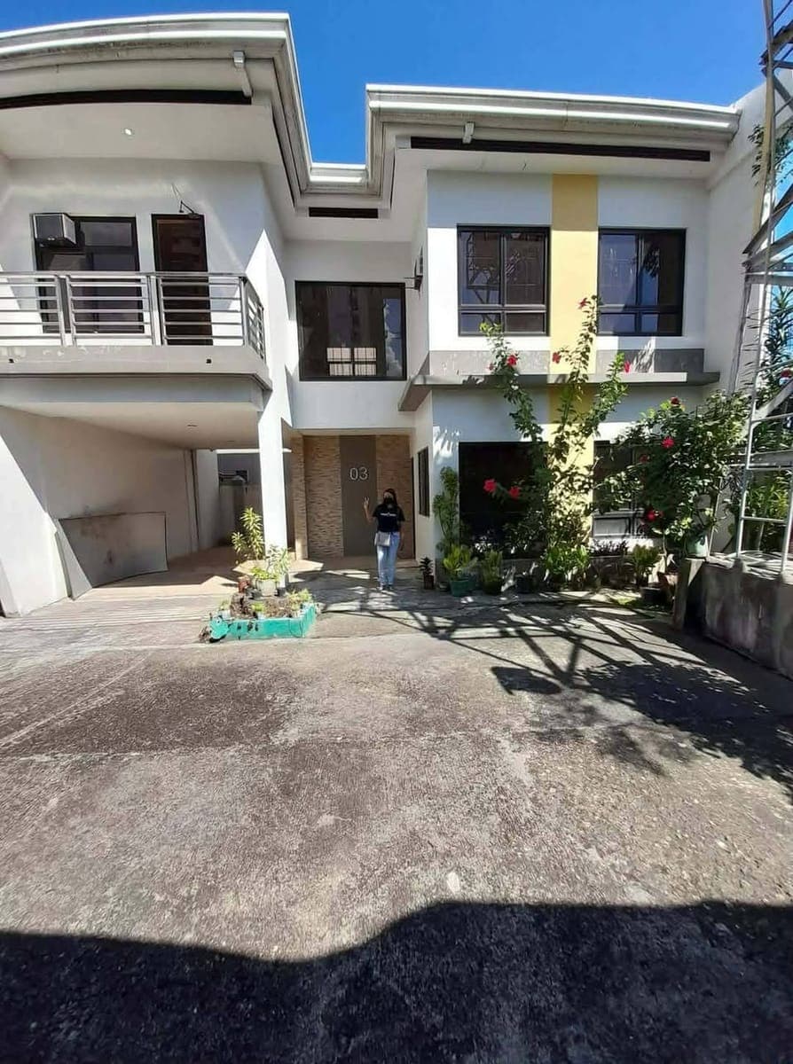 2 storey townhouse - photo 1