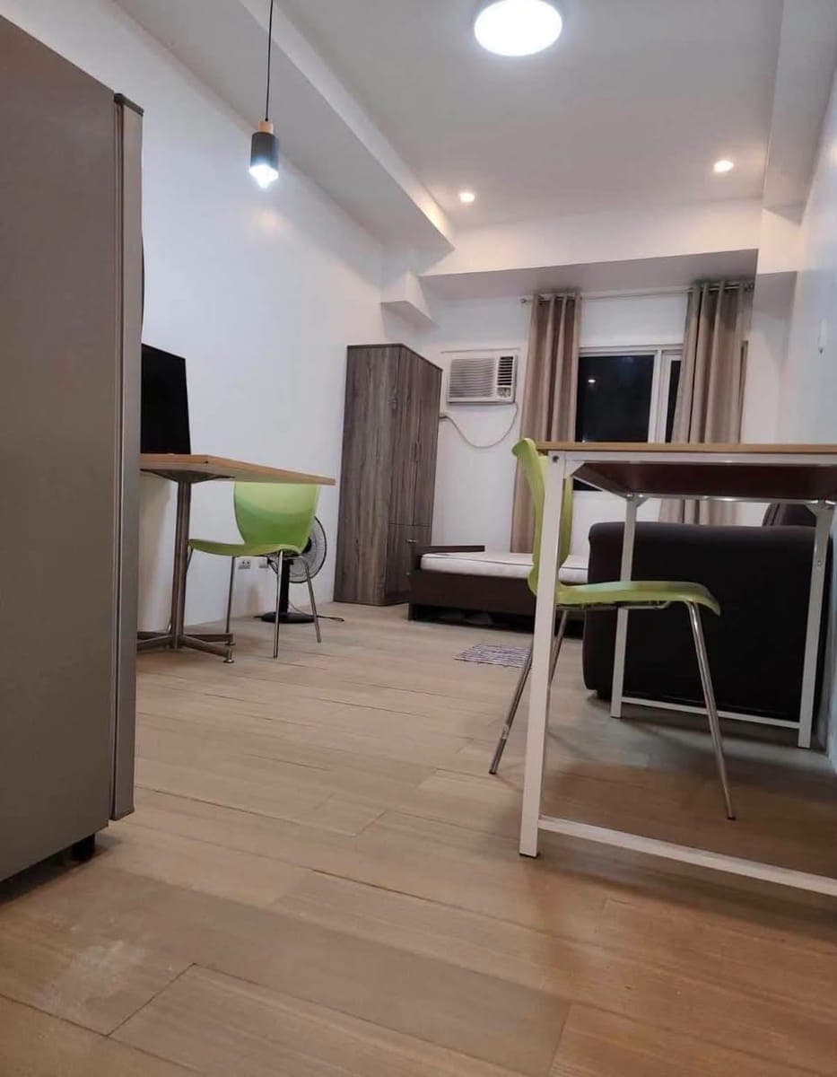 RUSH CONDO FOR RENT - photo 1