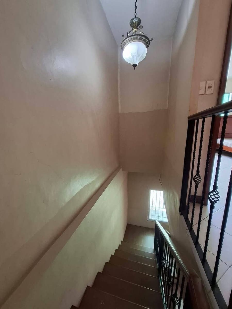 👉 FOR RENT: Semi-furnished Townhouse unit in Cebu City - photo 2