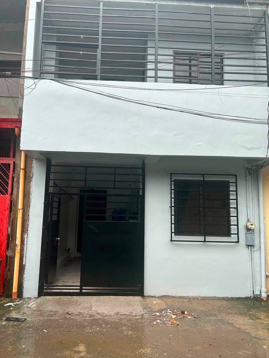 📍 HOUSE FOR RENT: Modern 2-Storey House sa UMC Village, Napindan, Taguig city💰 UPANG BUWANAN: ₱20,... - photo 1