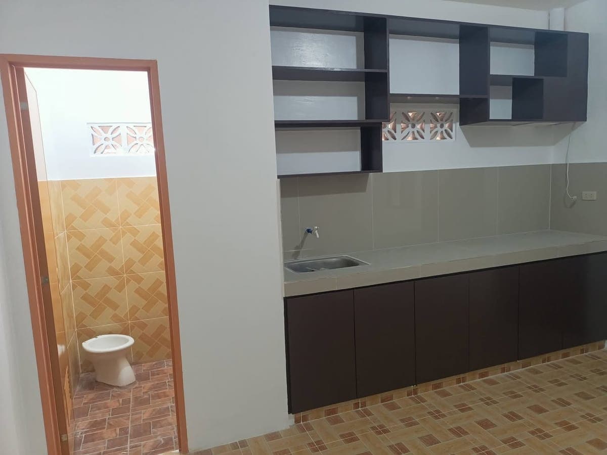 Available 1 room on September 01 2026. - photo 4