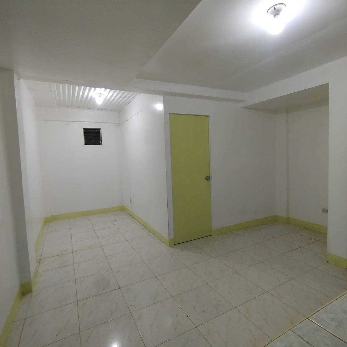 Room for Rent - photo 1