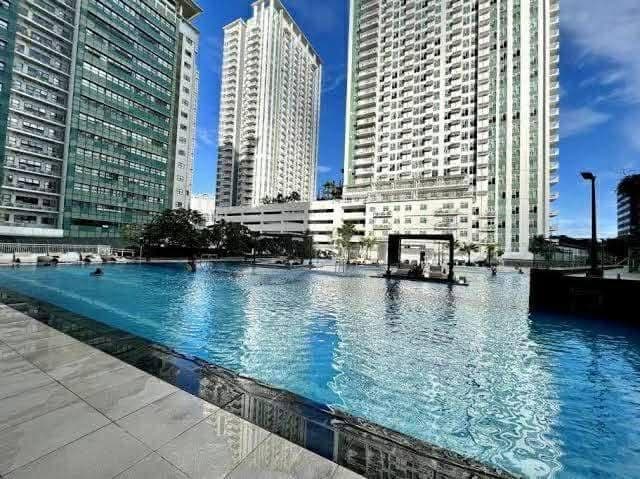 FOR SALE OR LEASE: Furnished Studio Unit at Solinea Lazuli Tower 3 (Located at Cebu Business Park, Cebu City) - photo 1