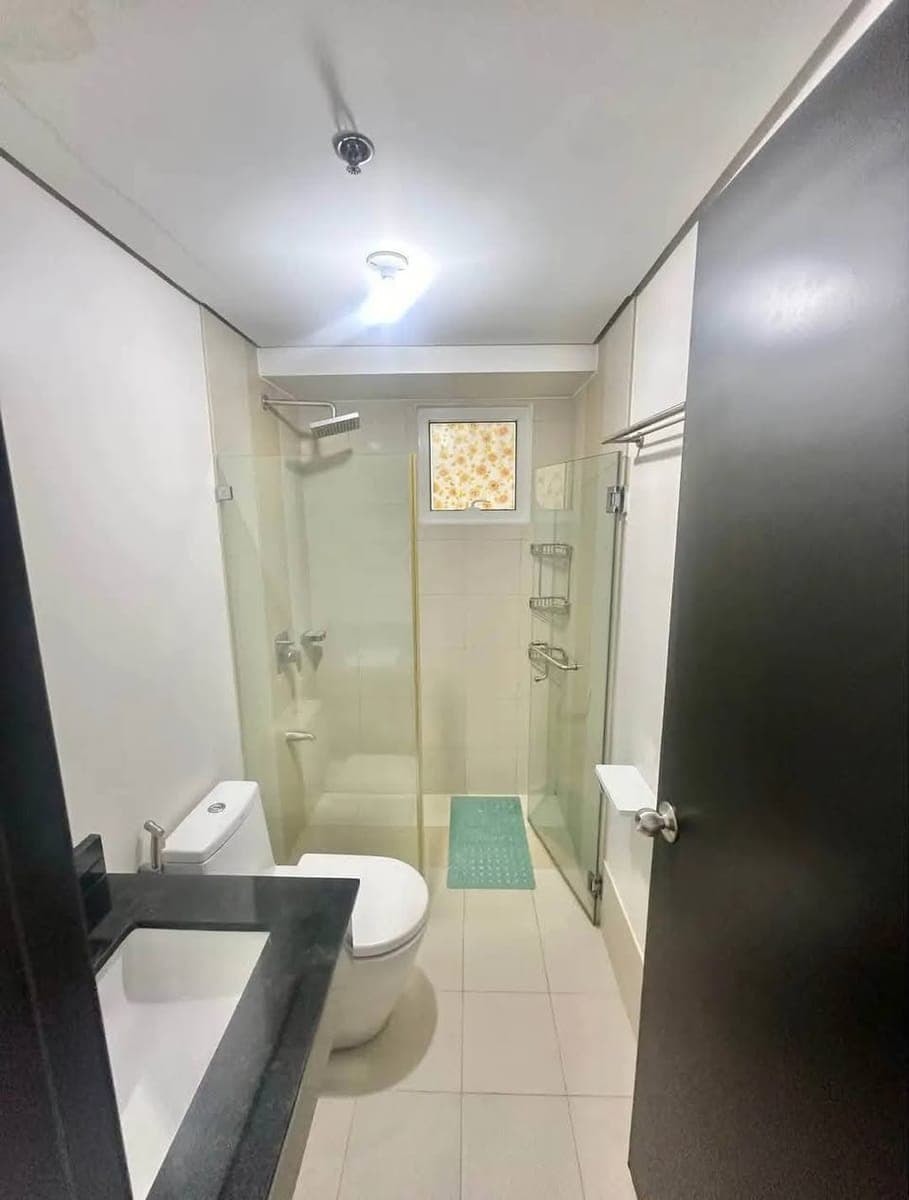 2 BEDROOM CORNER UNIT WITH BALCONY AT SOLINEA FOR RENT - photo 5