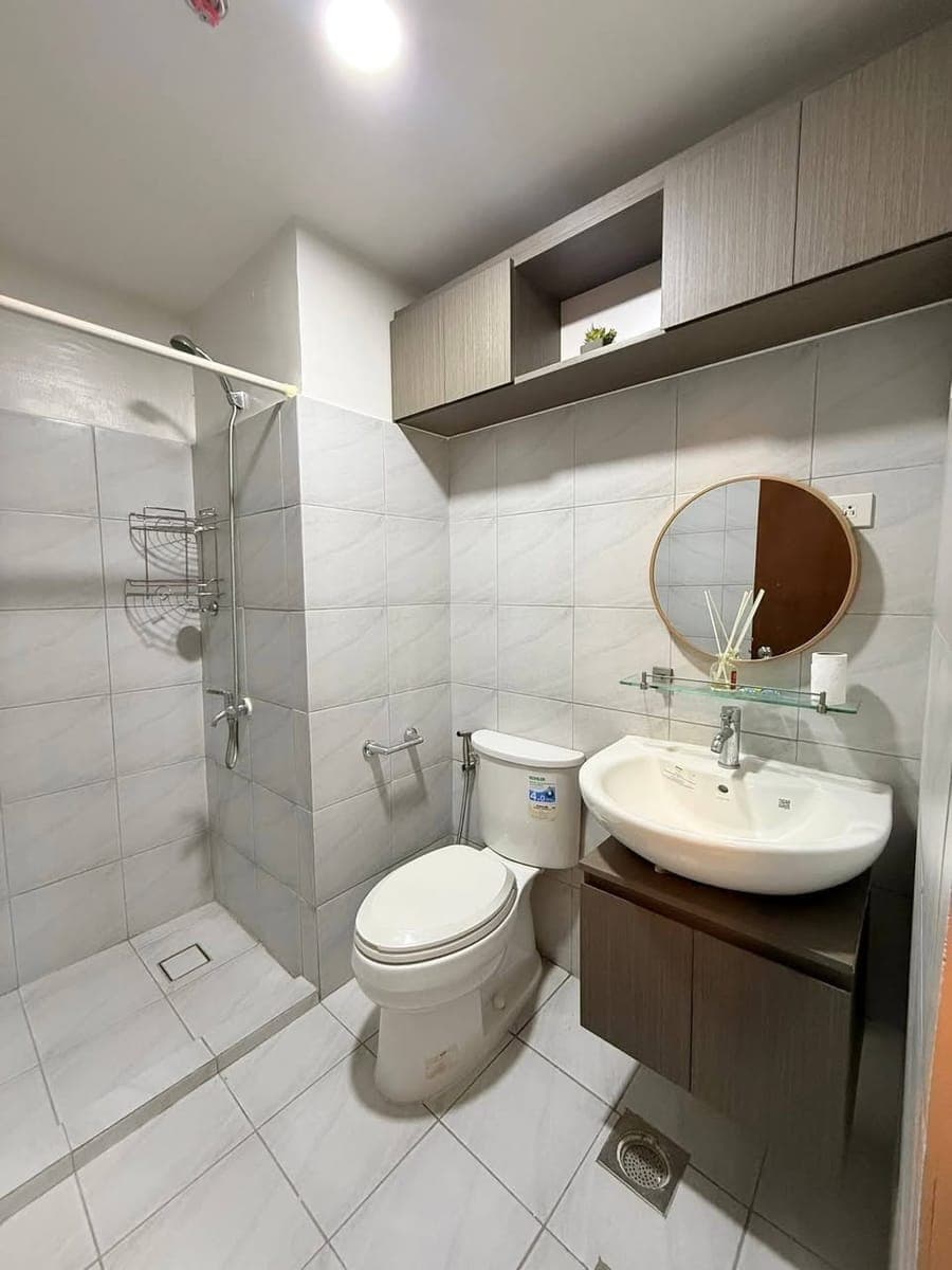 FOR RENT : Brandnew Condo Studio Unit - photo 5