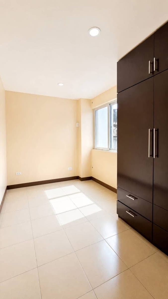🏡 FOR RENT — Unfurnished 2BR Flat in the Heart of Banilad - photo 4