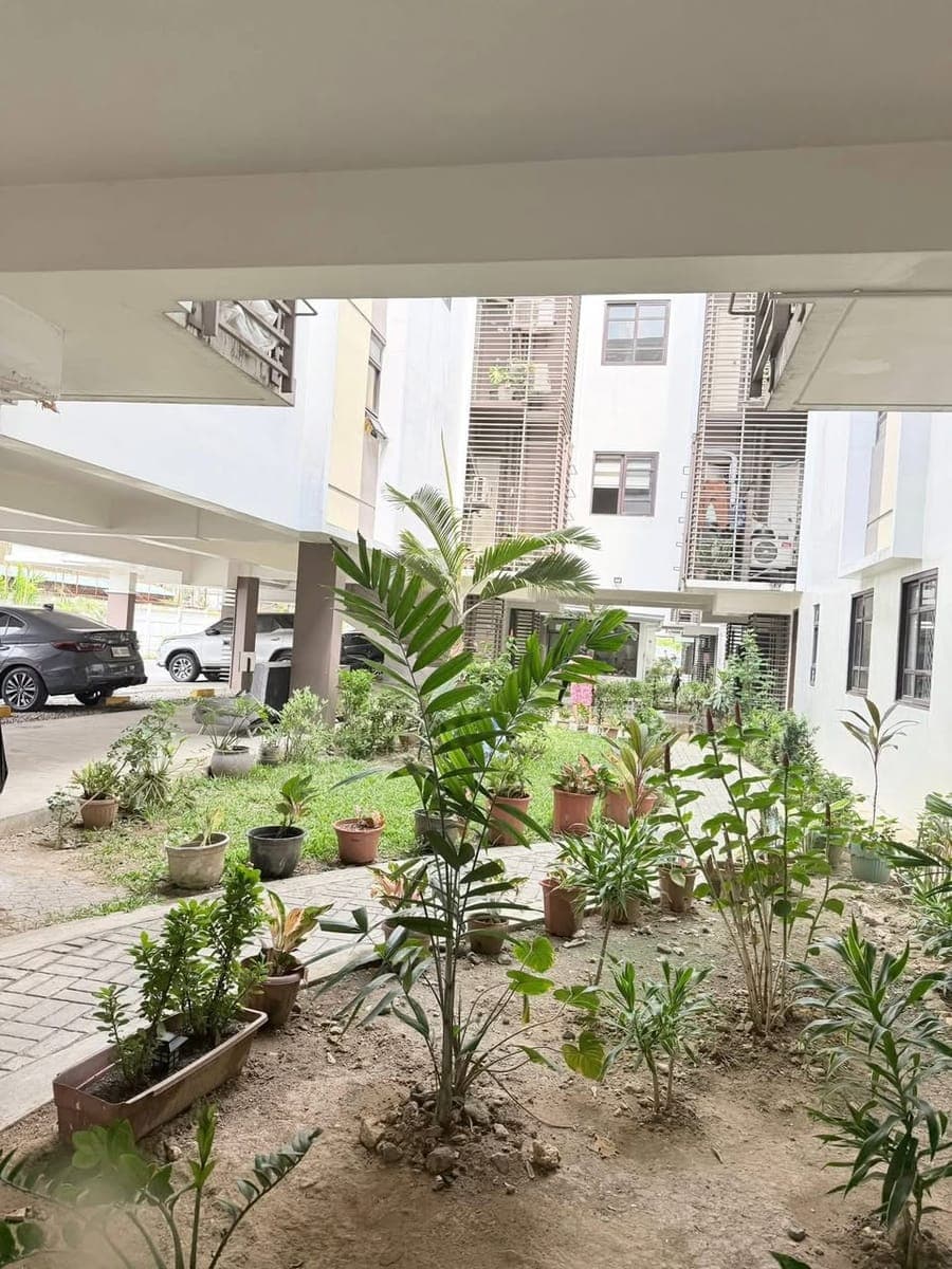 🏡 FOR RENT — 2 Bedroom Condo at The Courtyards at Brookridge - photo 2