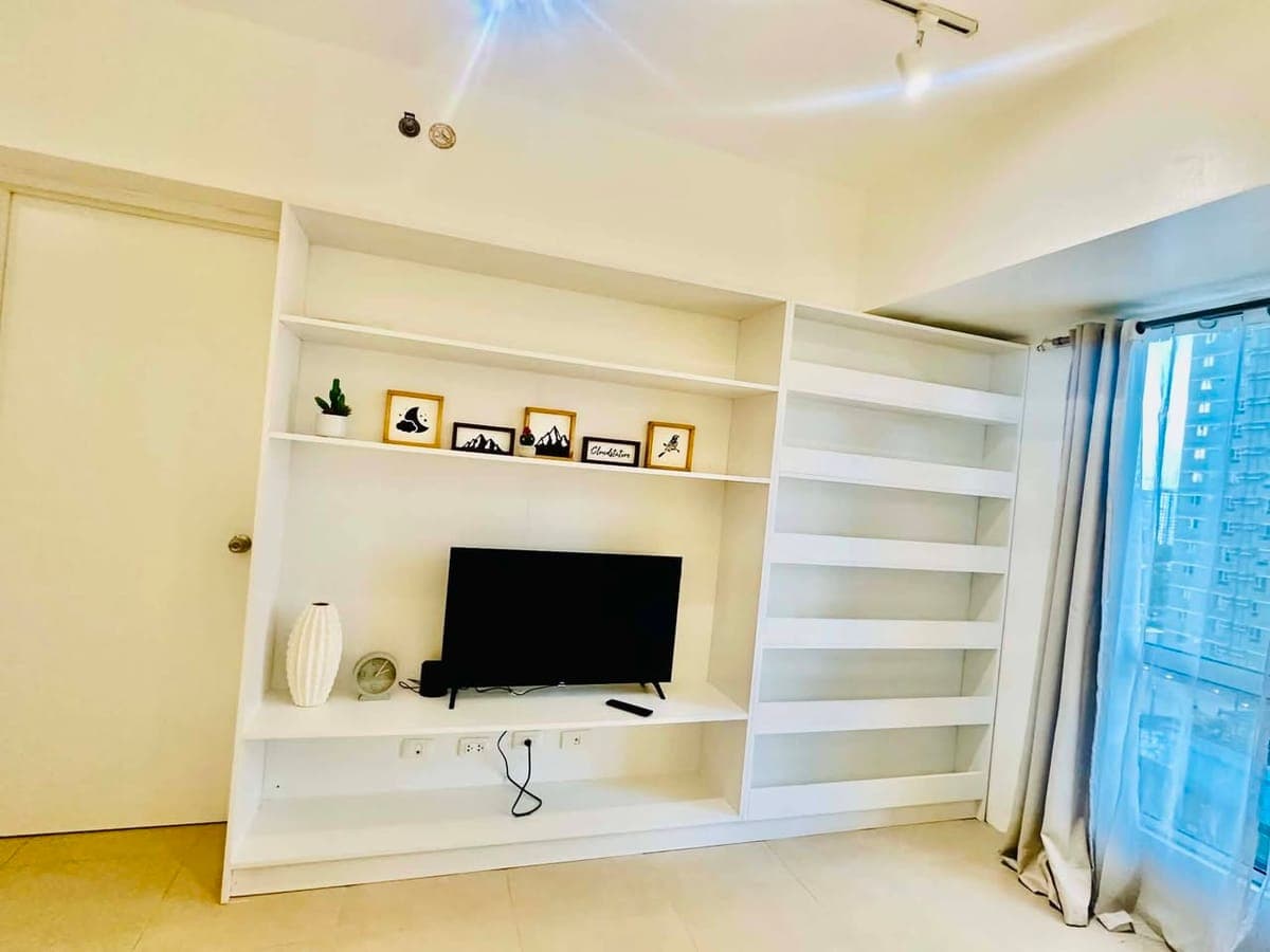 Looking for a stylish and convenient home in IT Park? This beautifully renovated 1-Bedroom condo uni... - photo 5