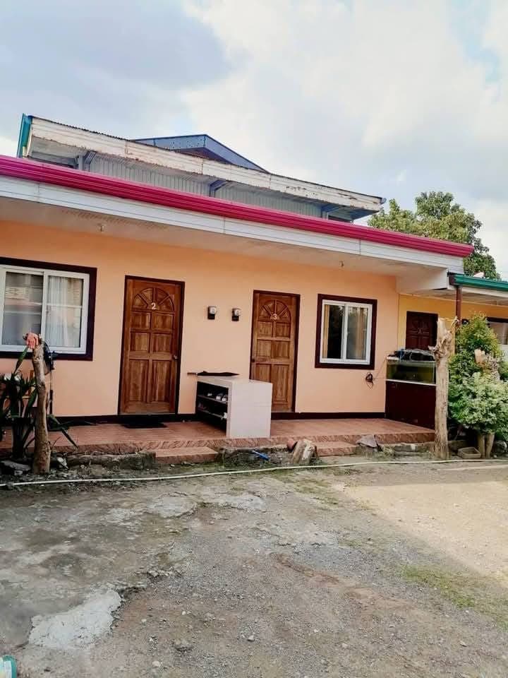 16K SEMI-FURNISHED STUDIO APARTMENT FOR RENT WITH PARKING IN LAHUG NEAR JY - photo 1
