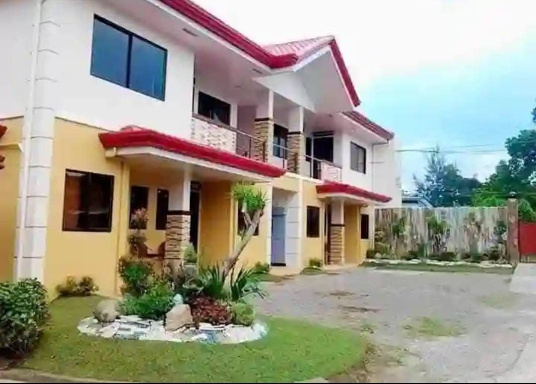 FOR RENT 18K SEMI-FURNISHED - photo 1