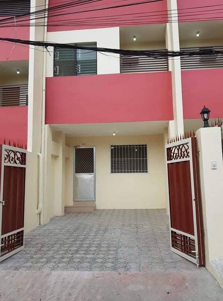 ‼️24K 2 Storey 3BR Apartment For Rent in Banawa Cebu City‼️Near MHAM/Gillesania 1 Ride Going Capitol... - photo 1