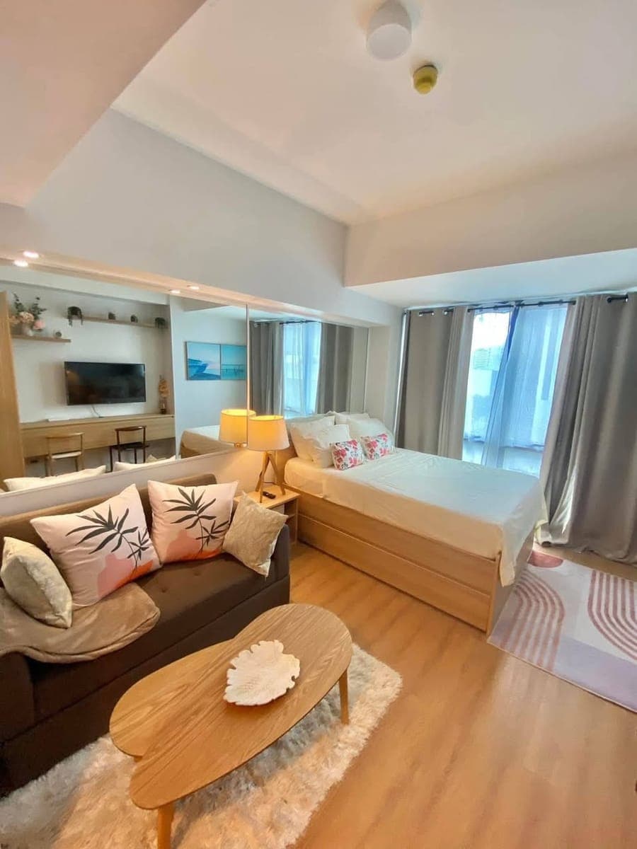 FOR RENT: Fully Furnished Studio Unit - photo 2
