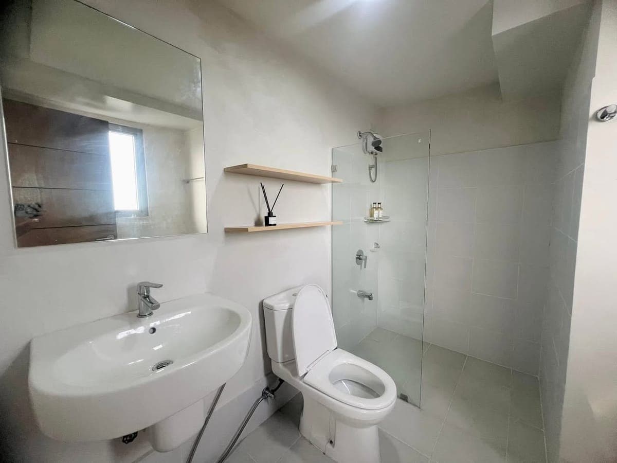 CONDO UNIT FOR RENT - photo 5