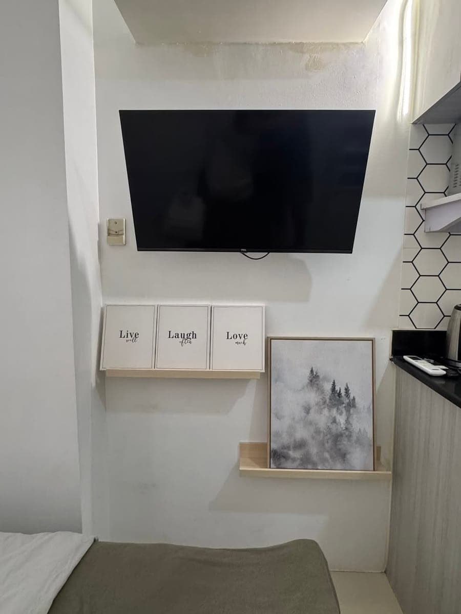 Fully Furnished Studio Condo Unit For Rent - Unit 5111 (51st Floor) Green Residences - photo 2