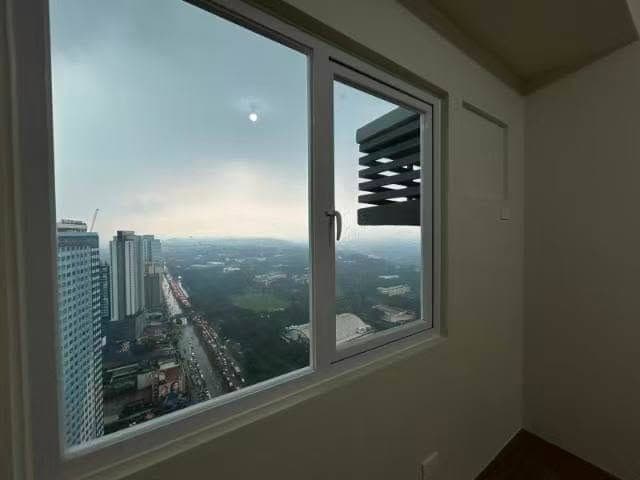 QUEZON CITY |  Condo for Rent - photo 5