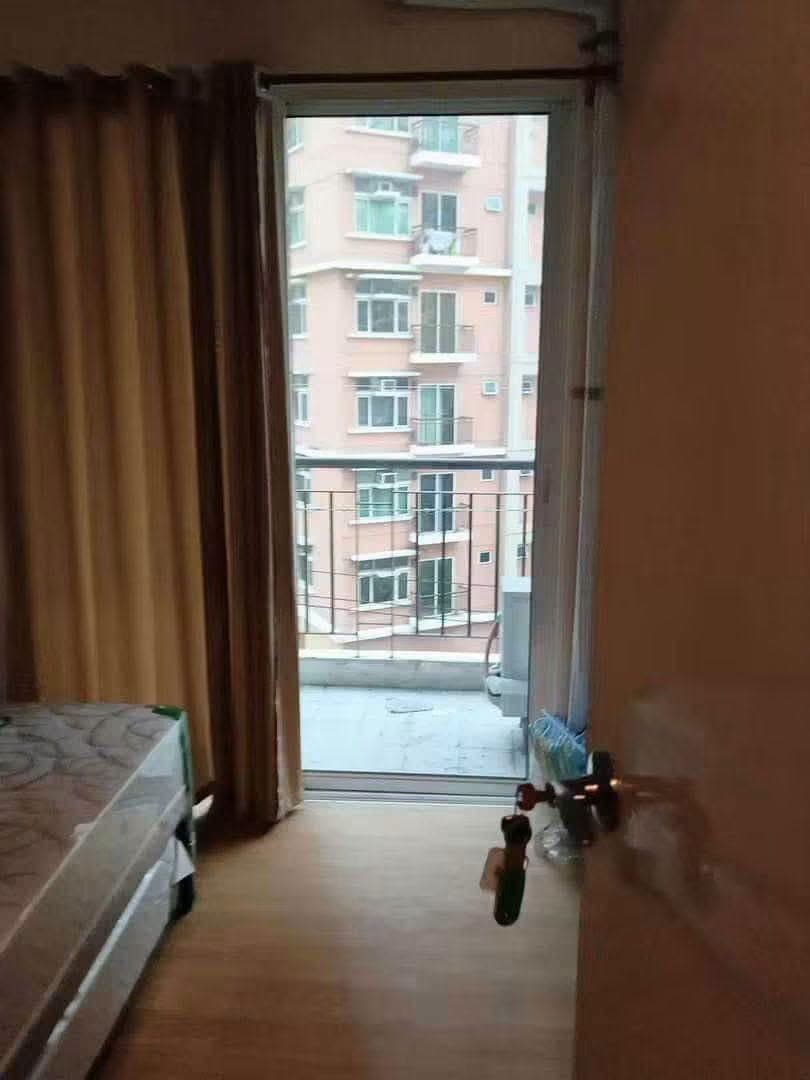 For rent 2Br with balcony in  Peninsula Garden  Paco, Manila (ER2190) - photo 1