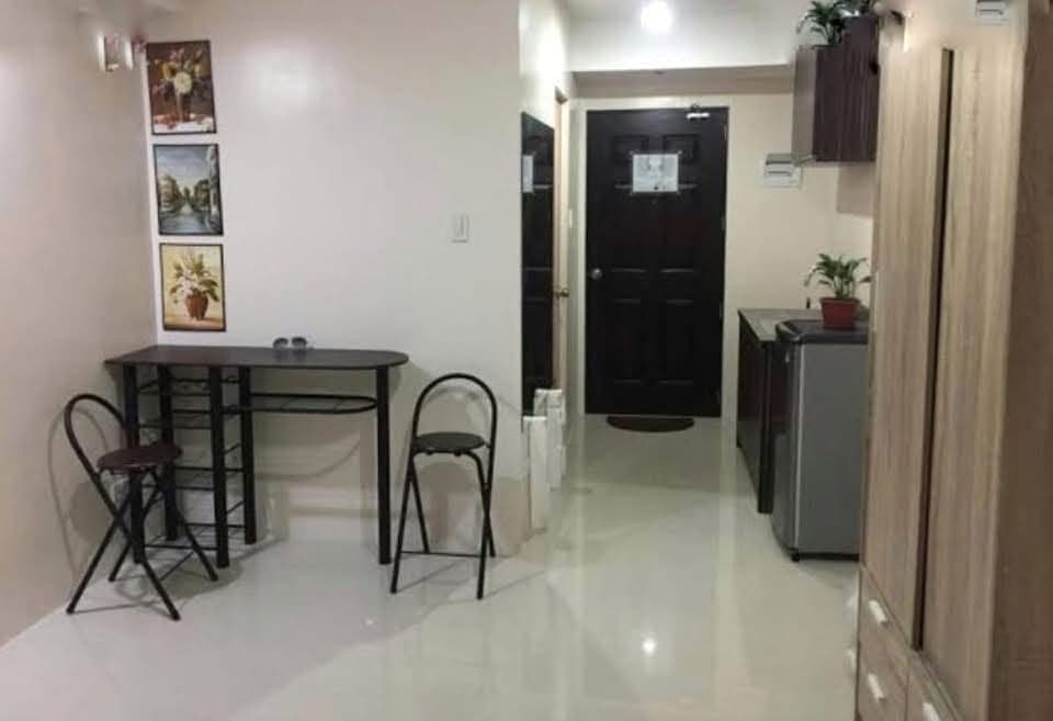 Persimmon Studio for rent- 16k including condo dues and FREE WIFI, POOL AND GYM USE‼️ - photo 3