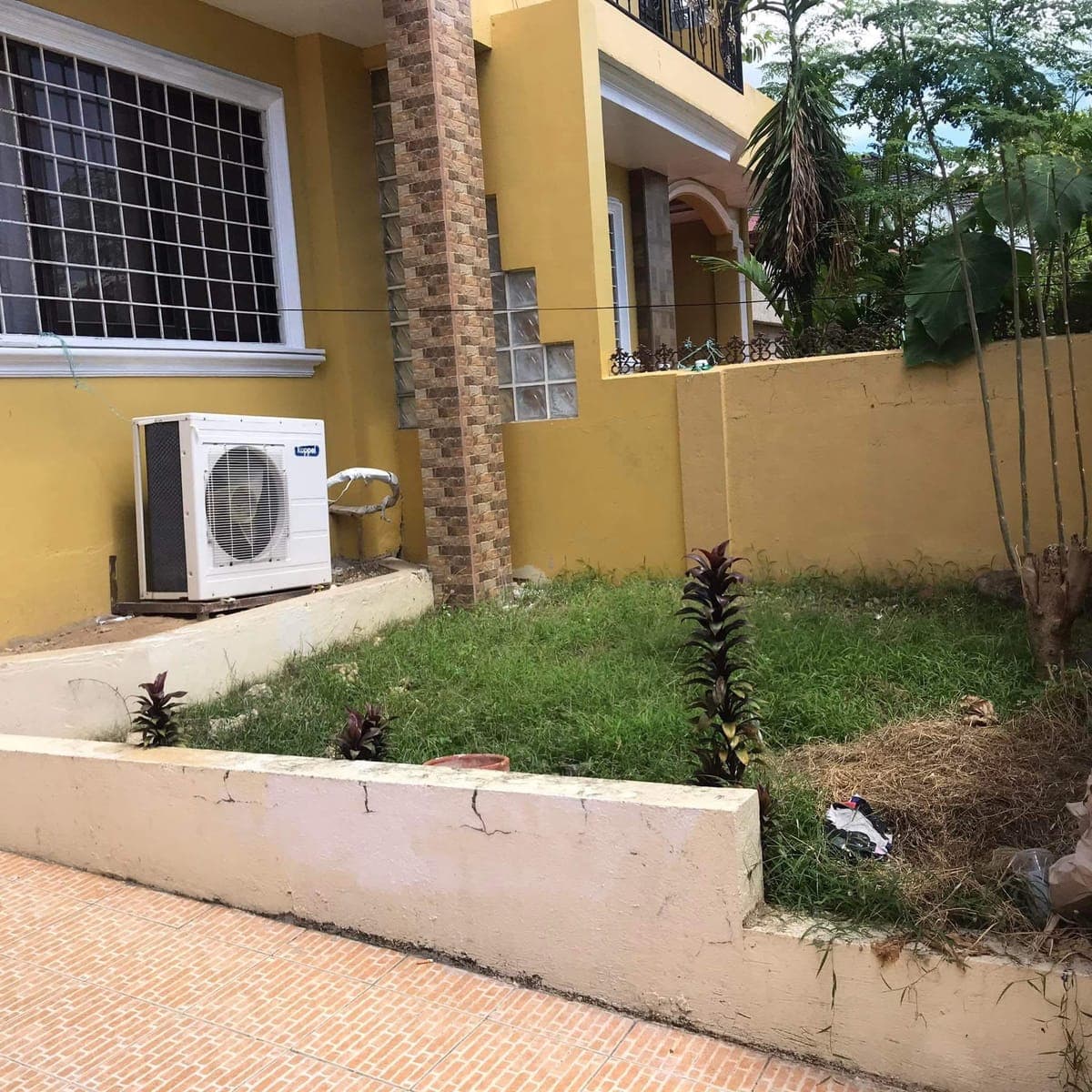 Duplex House For Rent Banilad Cebu City - photo 5