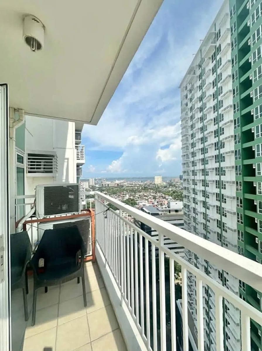 2 Bedroom Unit with Balcony at Solinea Tower 1 - photo 3