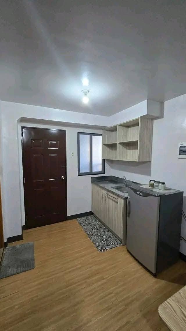 SEMI FURNISHED 2 Bedroom with Balcony “CORNER UNIT”  For Rent - photo 5