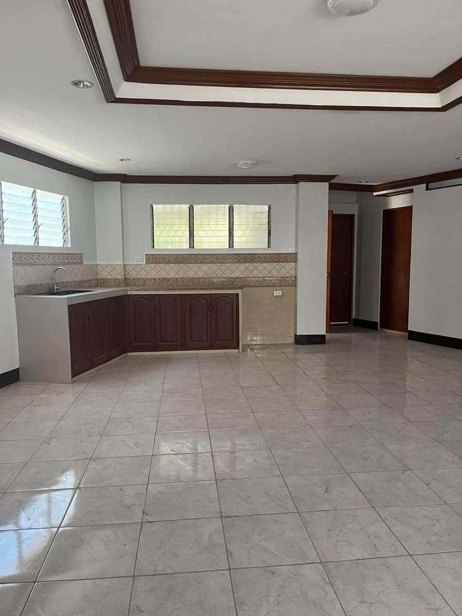 𝐇𝐎𝐔𝐒𝐄 𝐅𝐎𝐑 𝐑𝐄𝐍𝐓 - photo 2