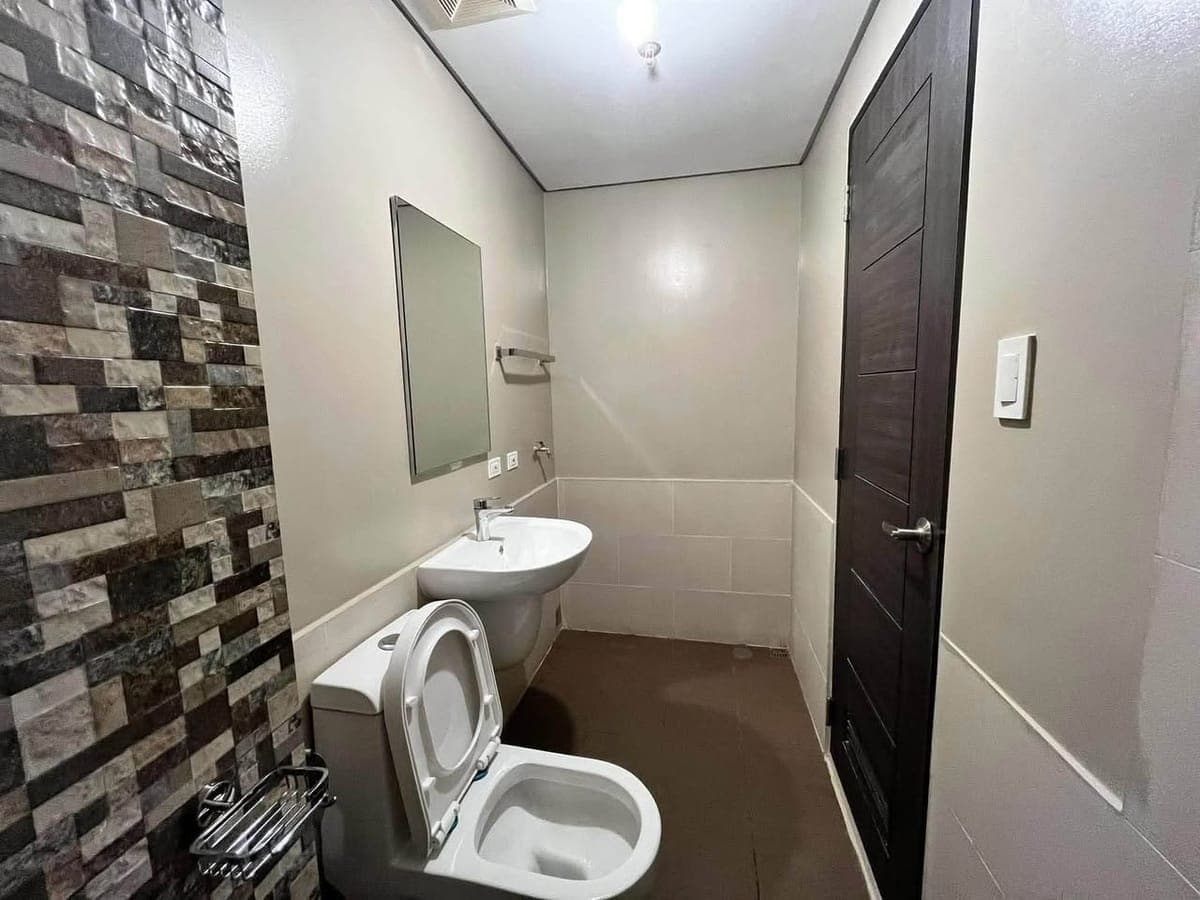 STUDIO UNIT FOR RENT –  | SYNC RESIDENCES - BARE ONLY - photo 4