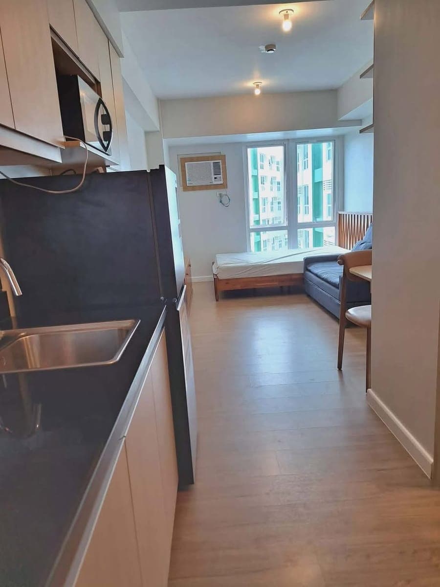 3 units available - photo 5