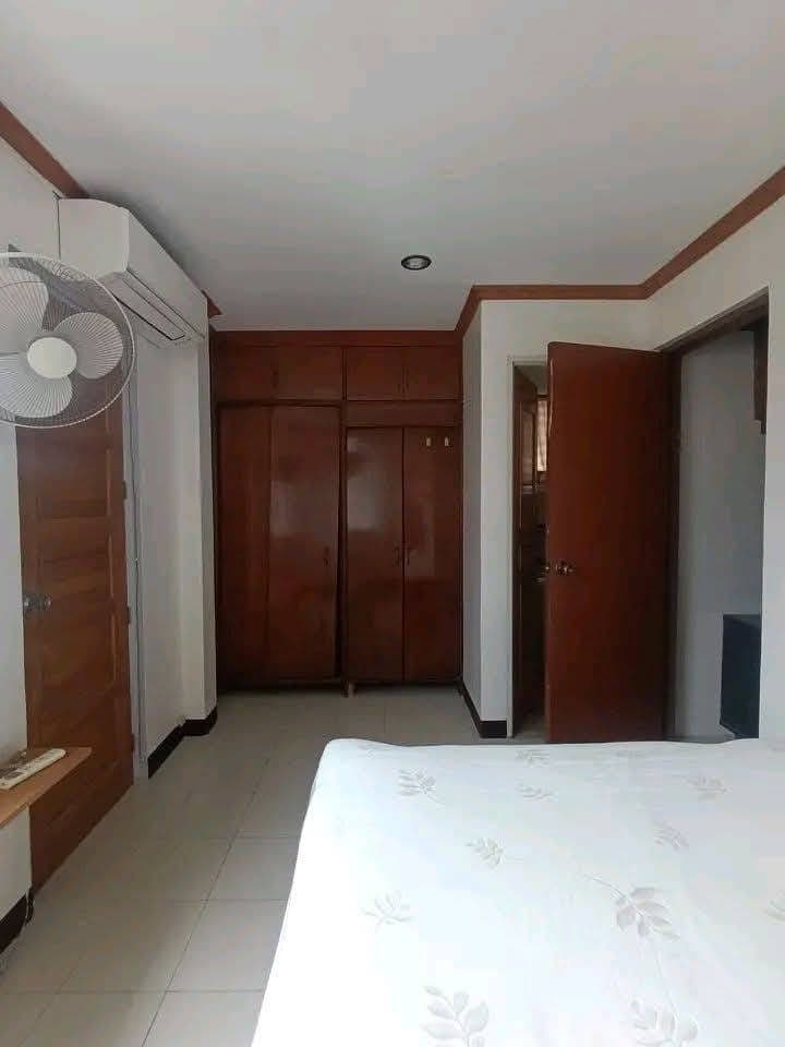 Newly renovated duplex house for rent! - photo 5
