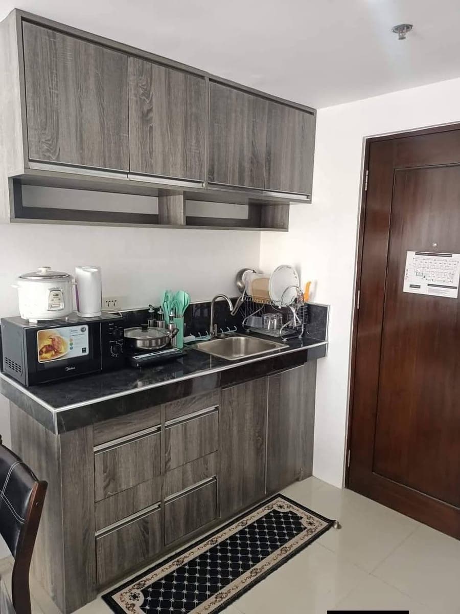 FOR RENT AVAILABLE 1BR FURNISHED CONDO! NEAR AYALA & SM MALL! NOW @15K MONTHLY RENTAL!! - photo 3