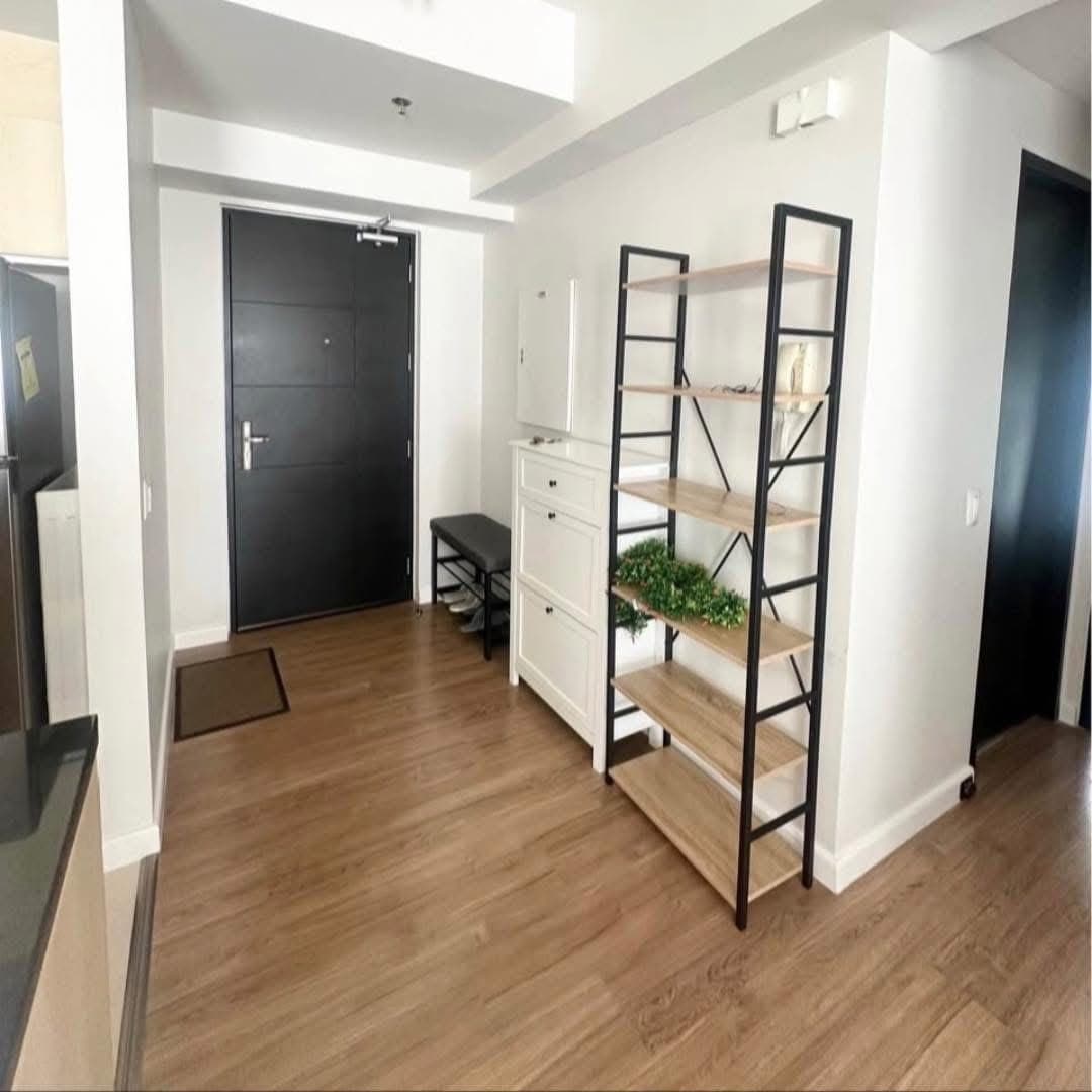 FOR RENT – 2-Bedroom Corner Unit with Balcony - photo 4