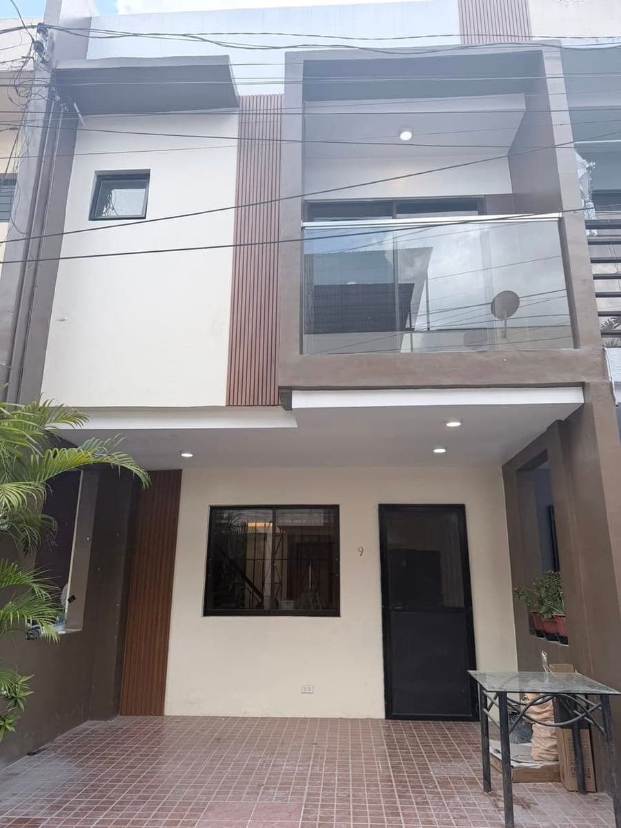 Direct listing: FOR RENT Newly Renovated Furnished House – Banawa, Cebu City 🏡✨ - photo 1