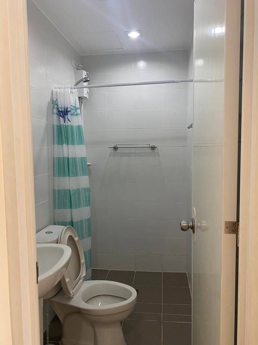 RPH-PL10354- FOR RENT – One-Bedroom Unit - photo 2