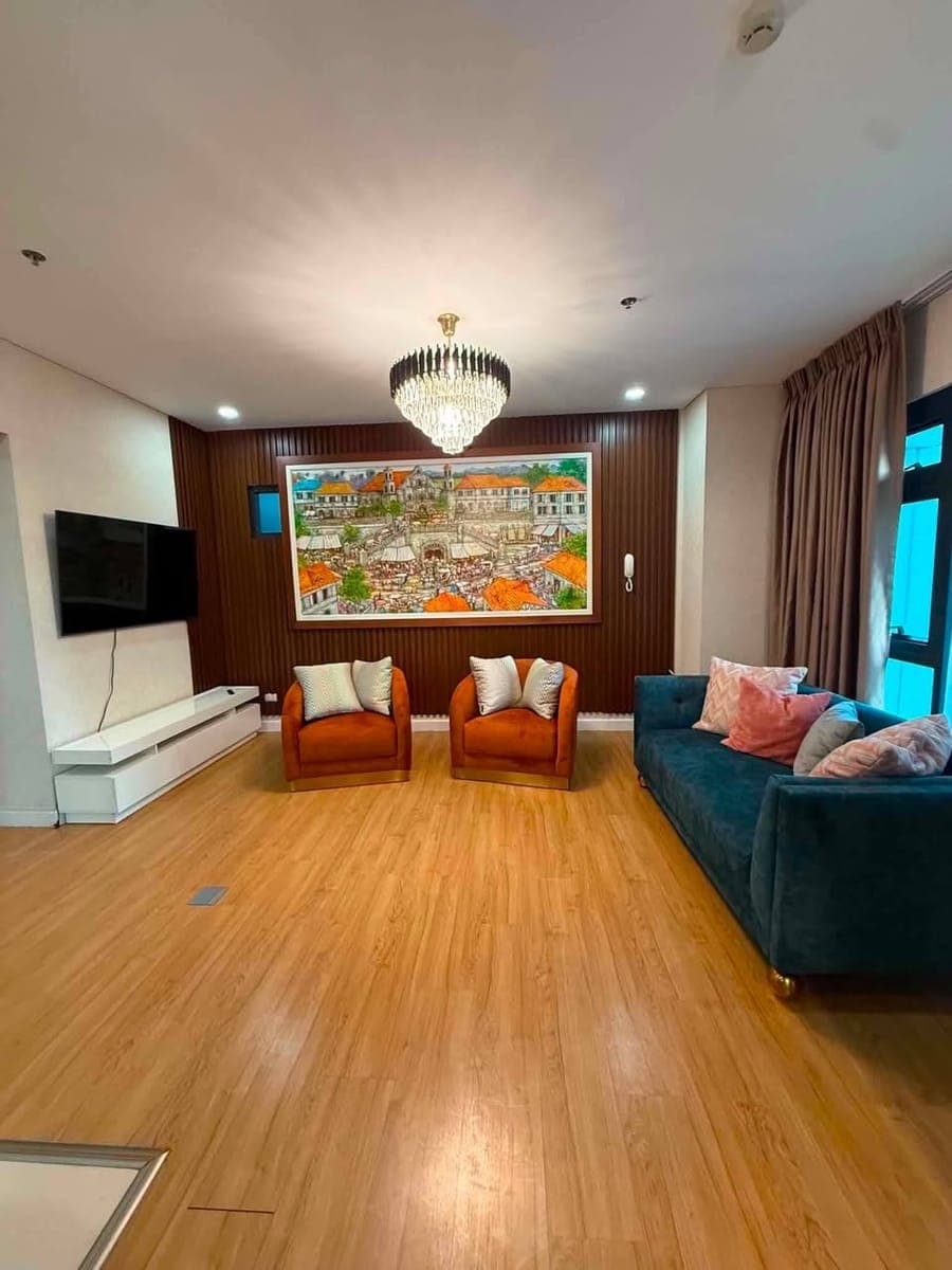 FOR LEASE - photo 1
