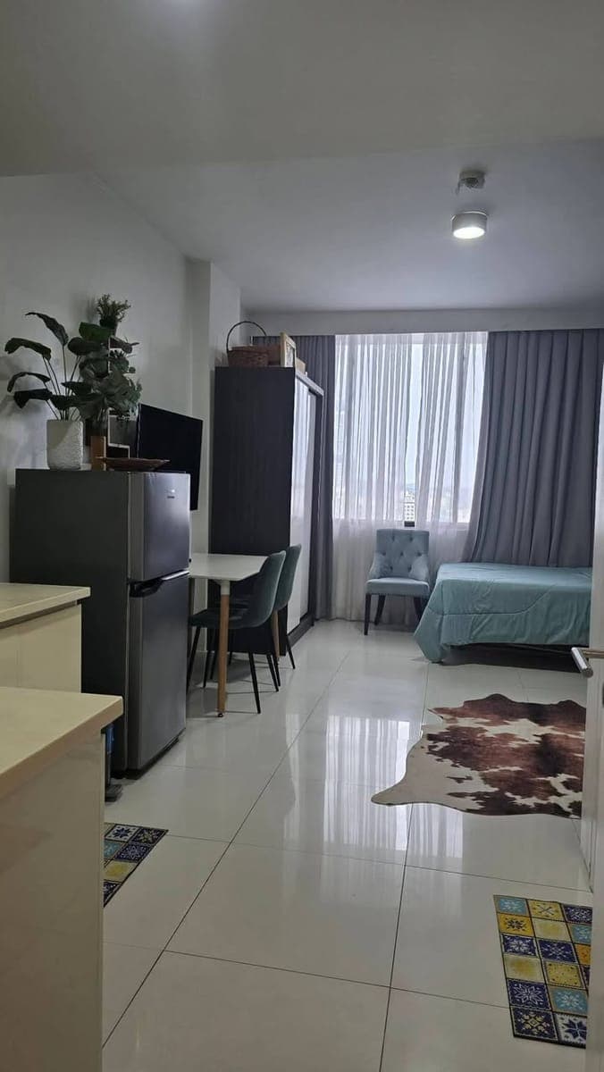 RELAXING & SPACIOUS studio type condo inside AVENIR Condo along the hiway - photo 2