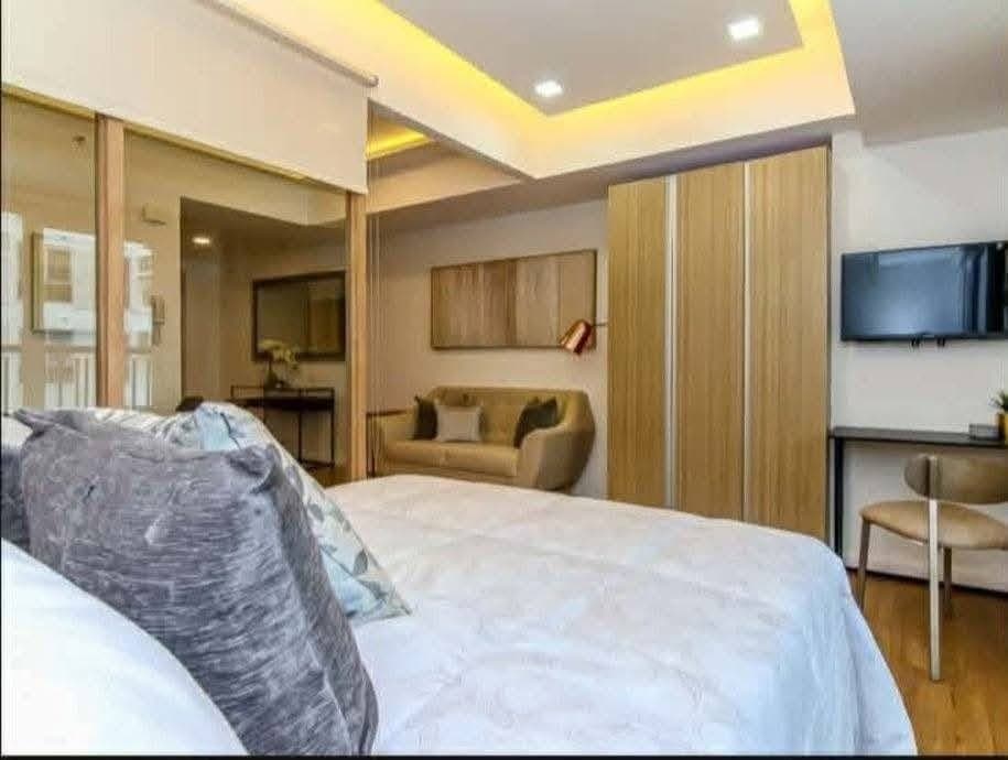 ✨ Luxury Living at One Maridien BGC | Premium Condo for Lease - photo 3