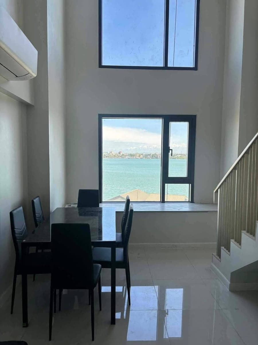 Mandani Bay For Rent – 1-Bedroom Loft Type | Pet-Friendly - photo 1