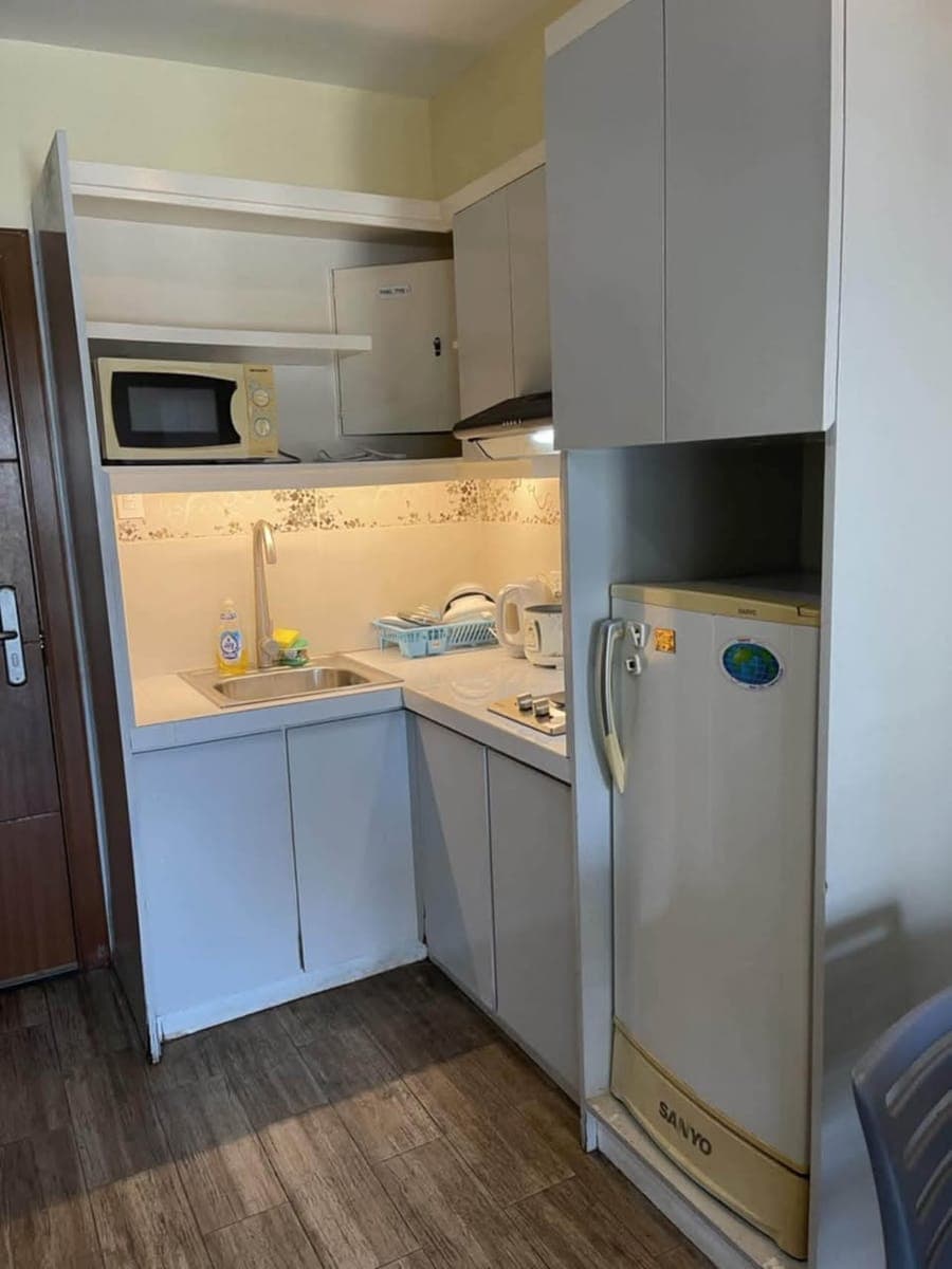 ✨ FOR RENT – Studio Unit with Balcony ✨ - photo 5