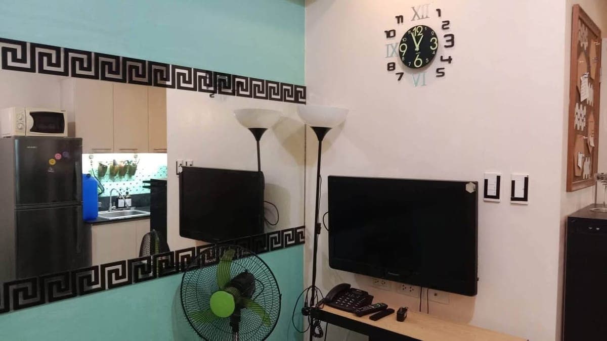 FOR RENT: ₱18,000/month. | Inclusive association dues - photo 1