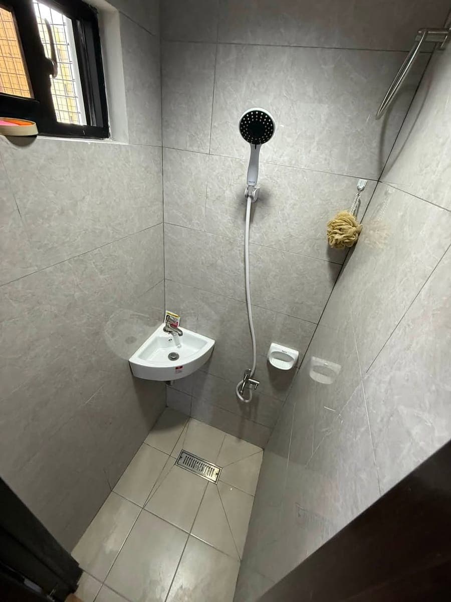 🏡 Bedspace Near BGC? We Got You! 🏡 - photo 3