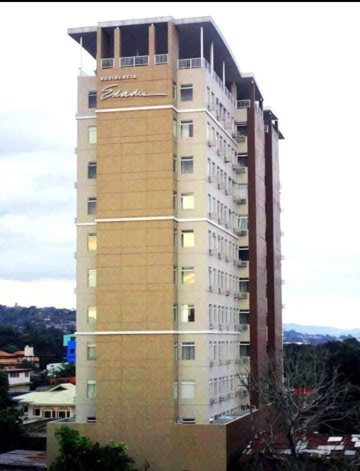 SALE OR RENT RESIDENTIAL CONDO W/ OWN INDOOR PARKING, IN LAHUG,CEBU CITY! - photo 1