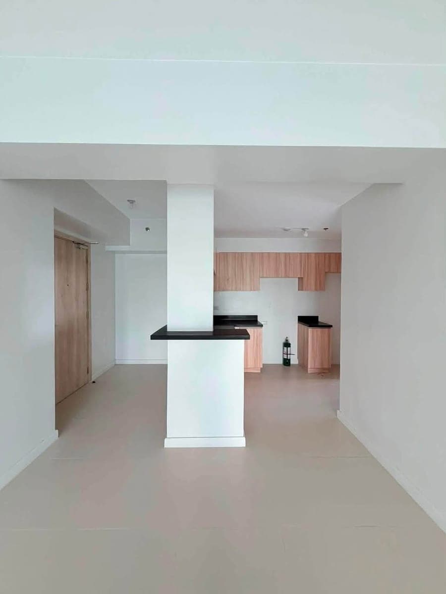 FOR RENT : PARK CASCADES 2 BEDROOM - photo 3