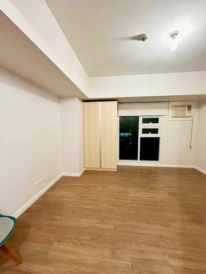 💁18K Unfurnished Studio FOR RENT in Solinea Tower 1💥 - photo 1
