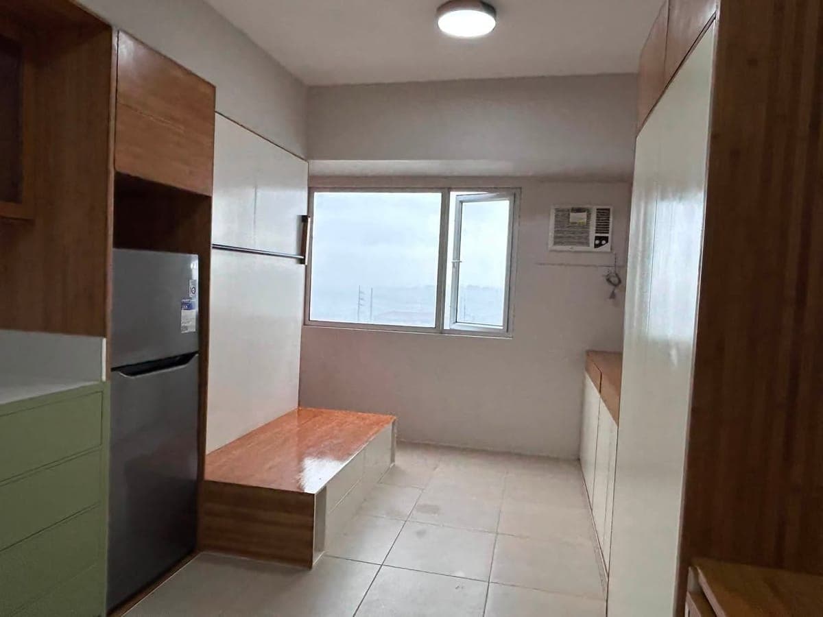 FOR RENT : AVIDA TOWERS ONE UNION PLACE - photo 1