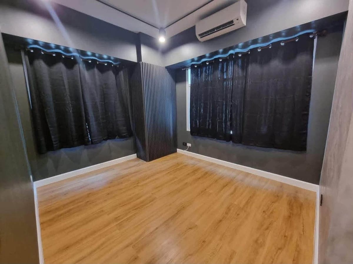 ‼️FOR LEASE 🏢Two Serendra Aston, 9th floor, BGC - photo 1